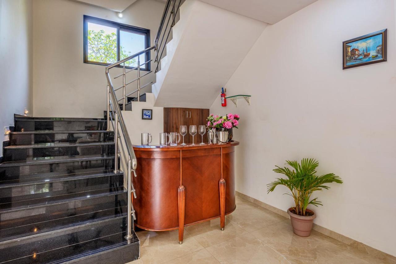 Saffronstays Lakeview Nivara - Farm Stay Villa With Private Pool Near Poona Buitenkant foto